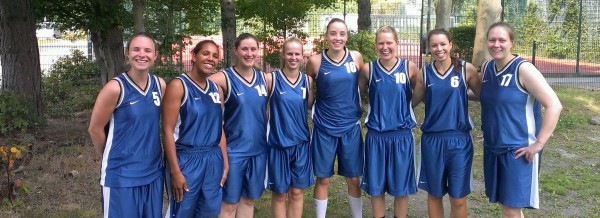 Damen auf dem Hoppers Cup 2013